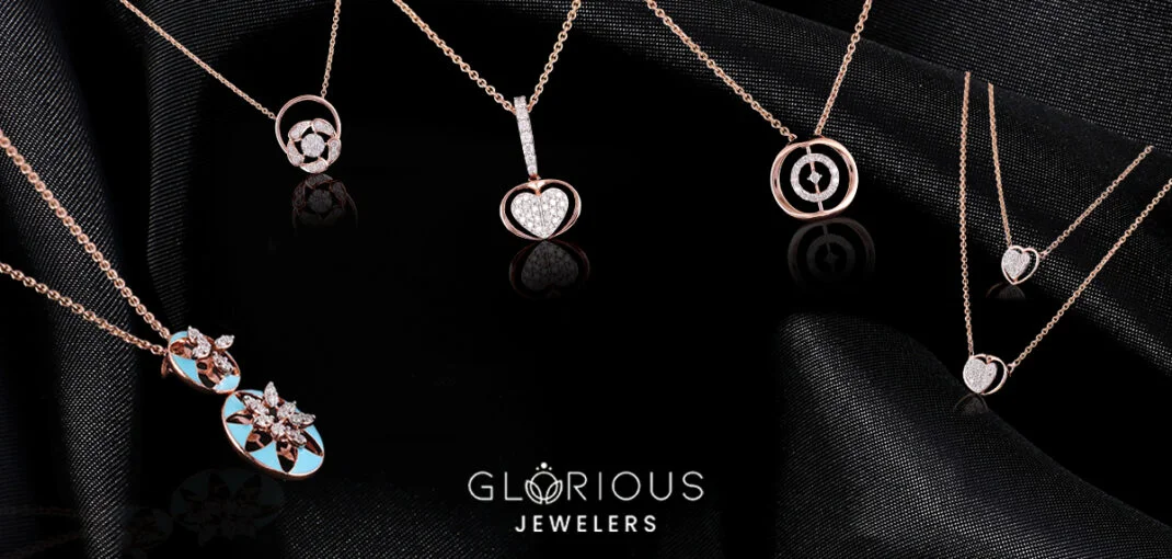 5-Minimalist-Diamond-Necklace-that-Gives-a-Maximal-Look-A-Look-Book-1070x510