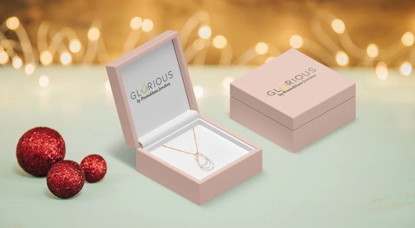 Diamond Pendants for Women A Perfect Accessory for the Holiday Season