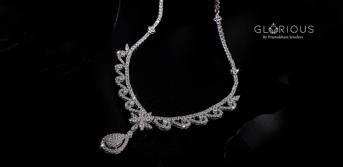 6 Tips and Tricks for Effortlessly Accessorizing with Diamond Necklaces